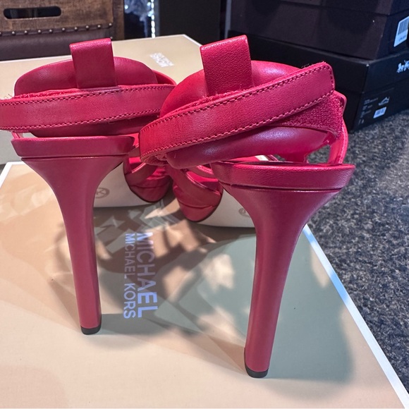 Michael Kors high heels - Picture 7 of 11